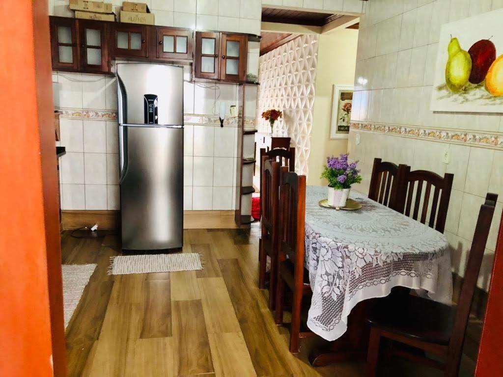 Casa Aconchegante Com Piscina Villa Paraty Kültér fotó
